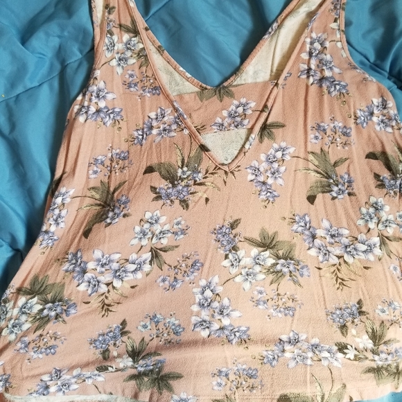 Floral pink tank - Picture 3 of 3